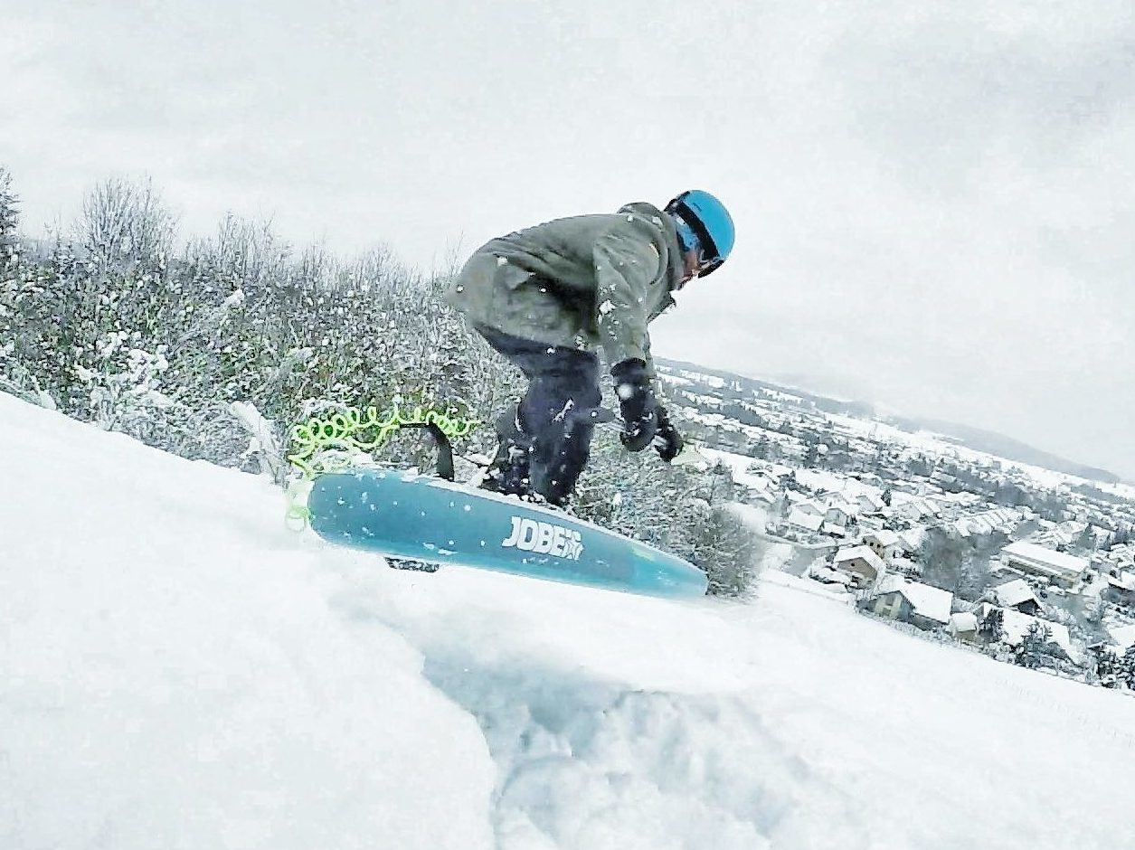 38ECDD72B5F0C8D3518C9A83B53C3267-01 Abgehoben - aber geil: SUP-Snowboarding geht ab wie Schmidts Katze.